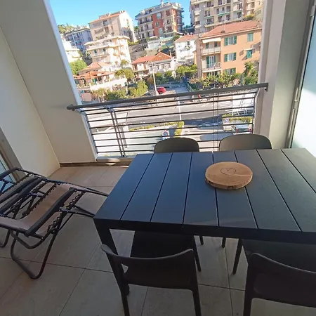 Holiday home Laperlablu Alassio