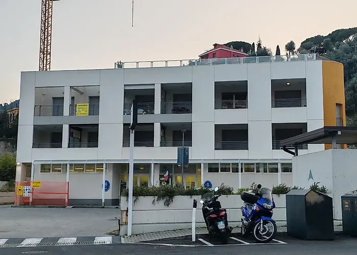 Semesterbostad Laperlablu *